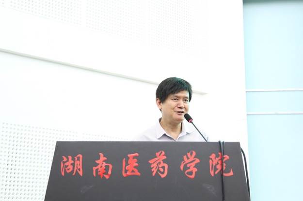 说明: http://news.hnmu.com.cn/__local/D/1E/0C/52DFA3F0283A9E003944B5766EB_213E2BE8_D87C.jpg